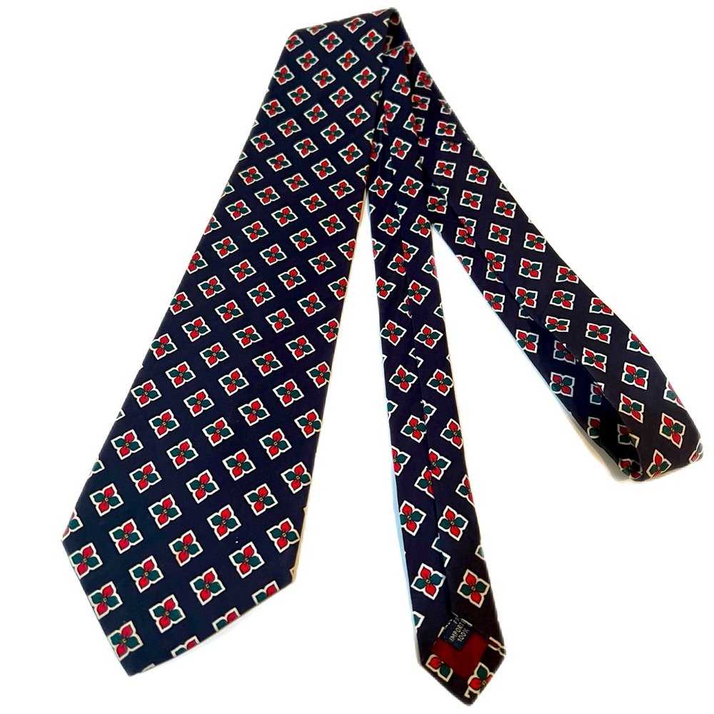 Unique flower print GAP tie